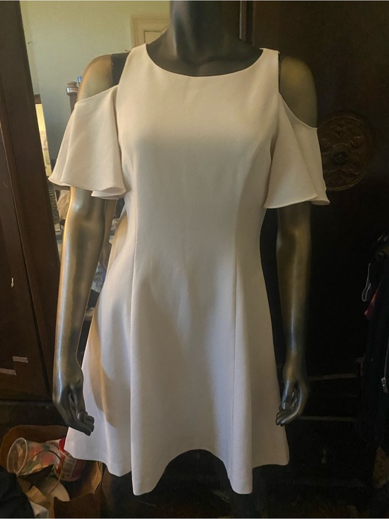 Eliza J Dresses & Skirts - NWOT Eliza J Cream Cold-Shoulder Mini Dress